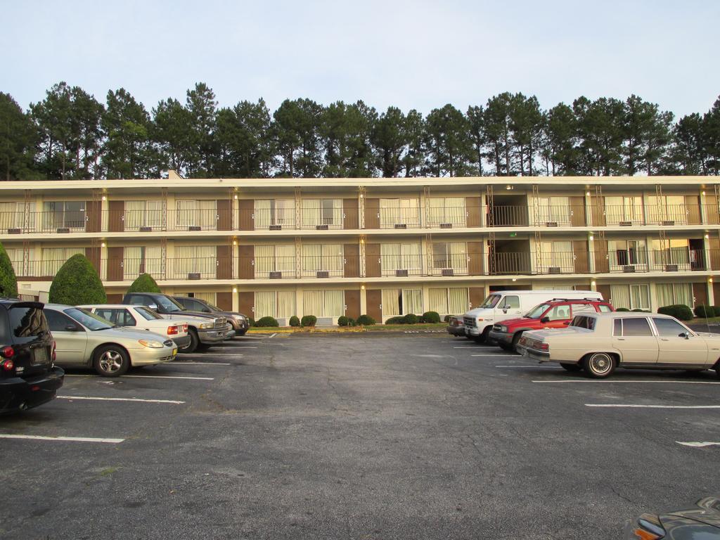 Budgetel Inn And Suites Atlanta Esterno foto