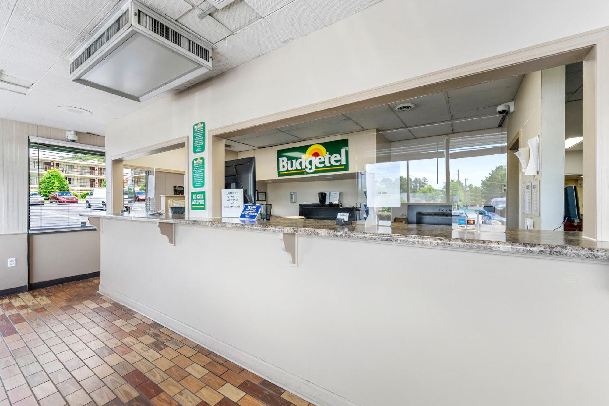 Budgetel Inn And Suites Atlanta Esterno foto